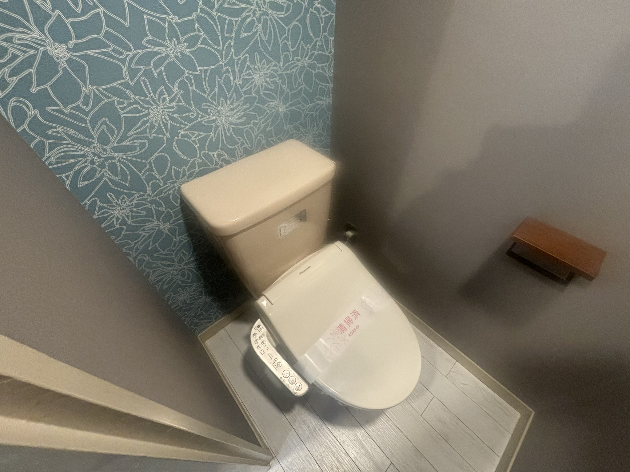 ＪＲ仙山線 東照宮駅 徒歩19分 5階建 築41年のトイレ写真
