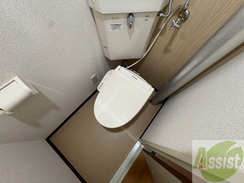 トイレ　こちらはトイレです。清潔感があり、安心して使用できます。