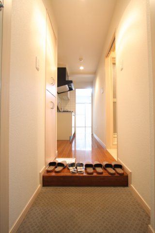 玄関　(別タイプ参考写真)ヴェインガーデン　北区王子3