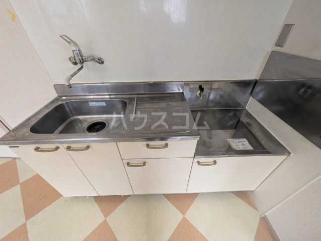 ヴィラージュK大倉山NO.1のキッチン写真