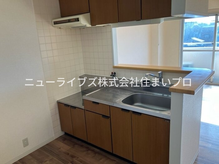 京阪本線 古川橋駅 徒歩29分 4階建 築33年のキッチン写真