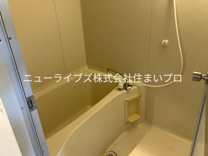 京阪本線 古川橋駅 徒歩29分 4階建 築33年の風呂写真