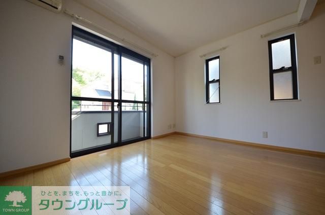 ＪＲ南武線 矢川駅 徒歩5分 2階建 築24年の居間写真