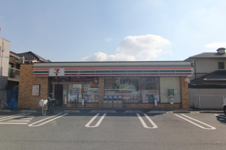 コンビニ　セブンイレブン尼崎西難波6丁目店（コンビニ）まで320m
