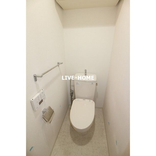 京王線 笹塚駅 徒歩8分 4階建 築25年のトイレ写真