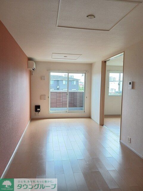 クラベール参番館の居間写真