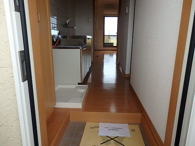 ＪＲ東北本線 陸前山王駅 徒歩9分 2階建 築21年の玄関写真