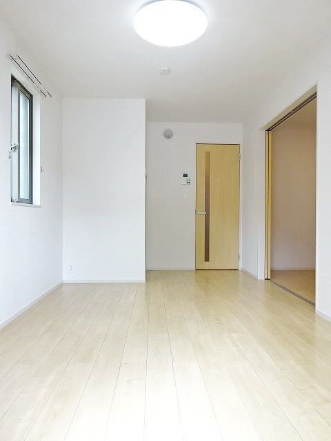 居室・リビング　☆洋室7帖☆