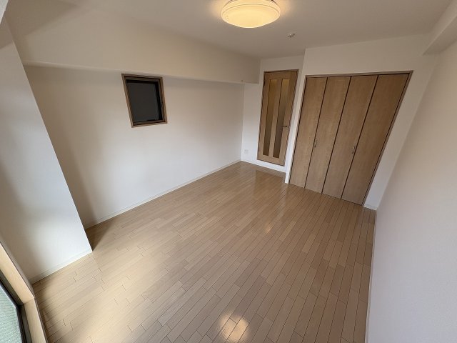 その他部屋・スペース　落ち着いて過ごせるお部屋なので、寝室にいかがでしょうか