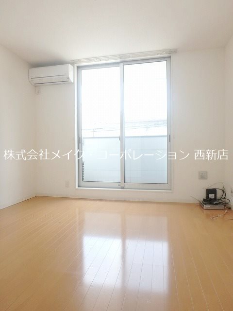 地下鉄七隈線 七隈駅 徒歩17分 2階建 築13年の居間写真