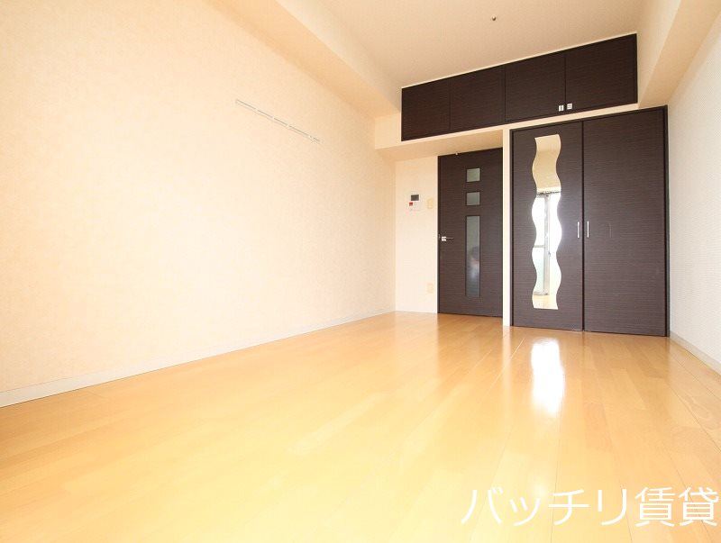 居室・リビング　別部屋の為現状を優先致します。