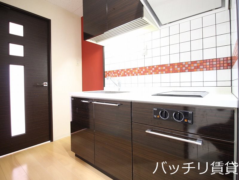 キッチン　別部屋の為現状を優先致します。