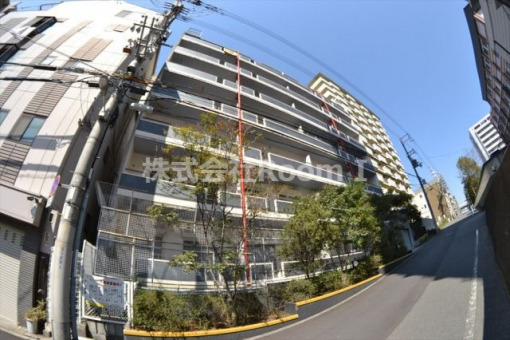 建物外観　落ち着いた雰囲気の外観です