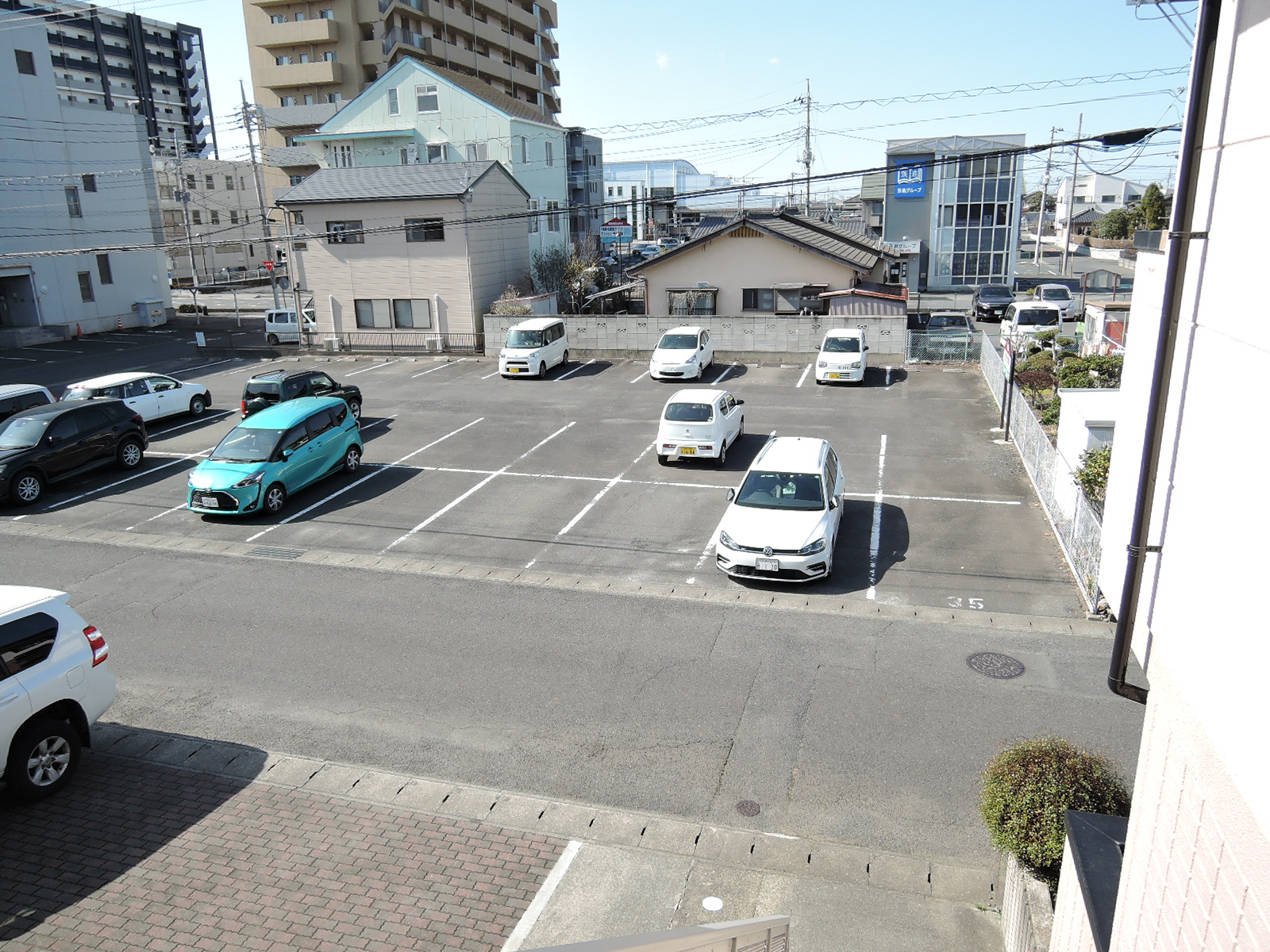 【那珂郡東海村舟石川駅東のアパートの駐車場】