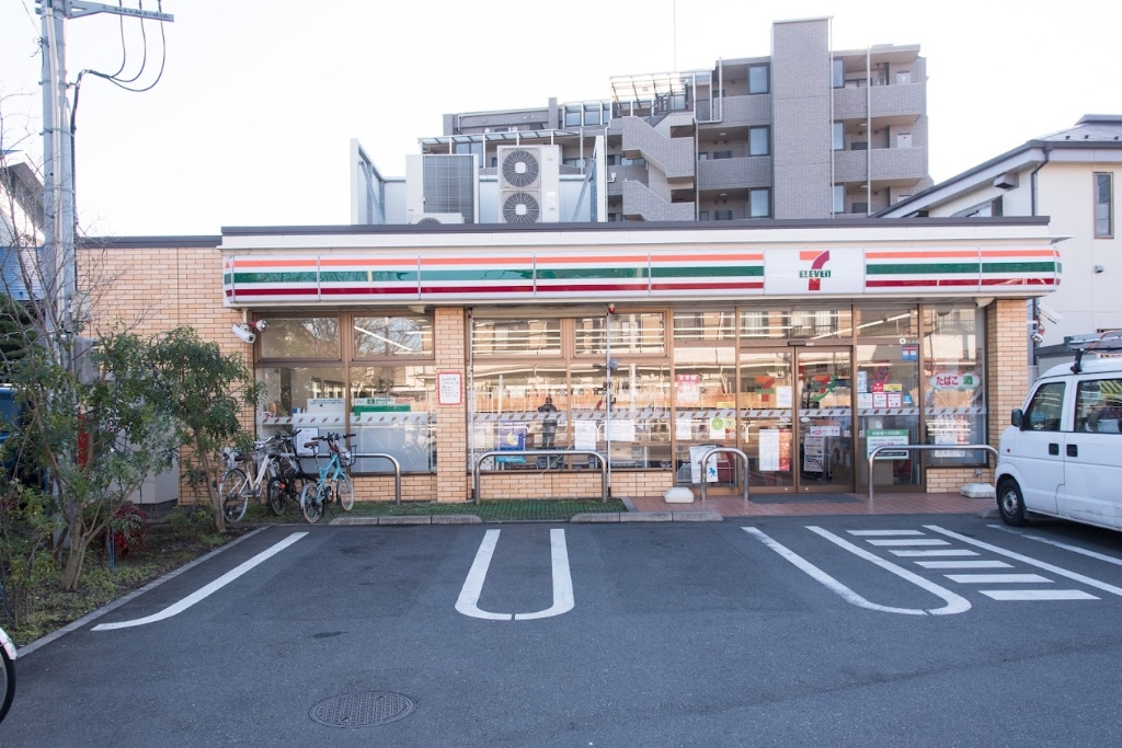 コンビニ　セブンイレブン世田谷桜上水1丁目店（コンビニ）まで301m