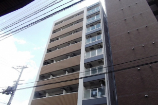 建物外観　LOTUS R33