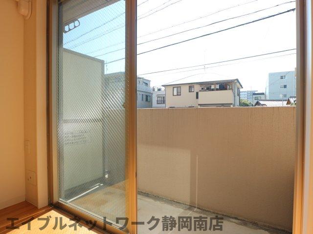 【静岡市駿河区南町のマンションのバルコニー】