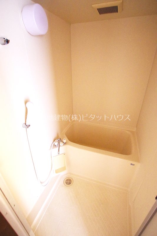 【コーポ光２のバス・シャワールーム】