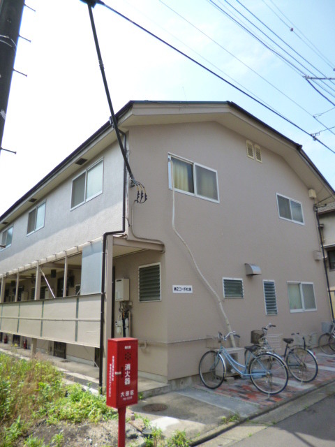 大田区東六郷のアパートの建物外観