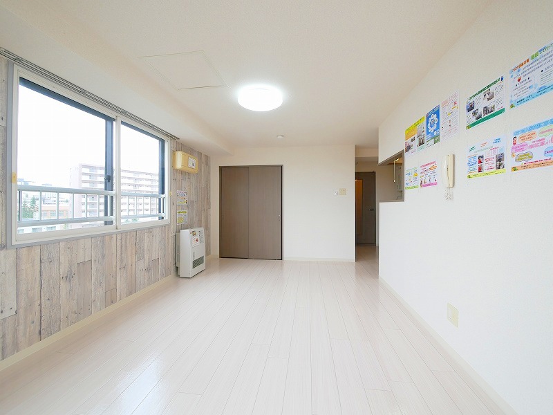 居室・リビング　※別号室参考写真