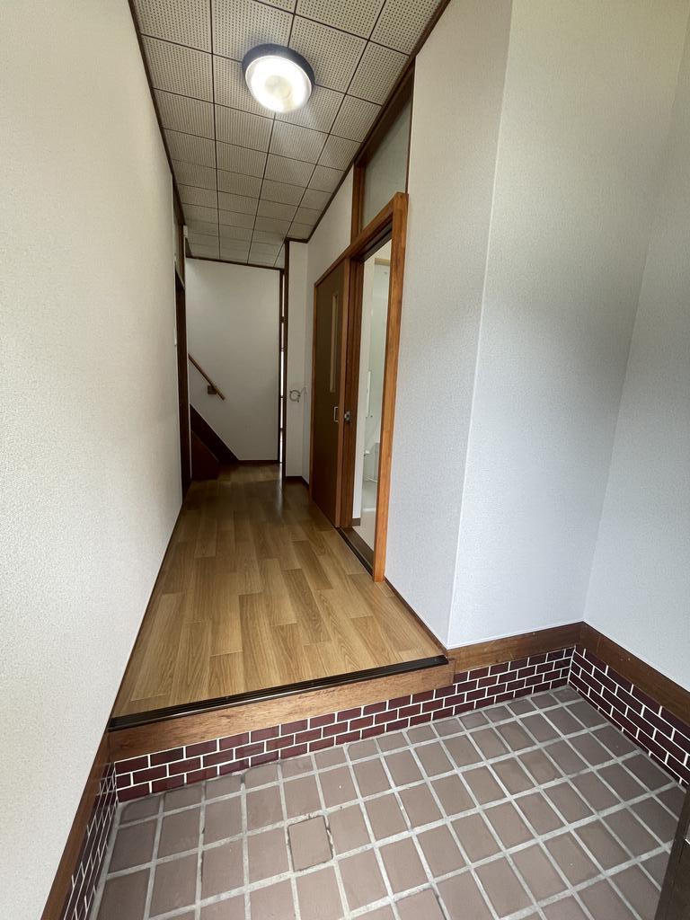可児市広眺ケ丘3丁目貸家の玄関写真