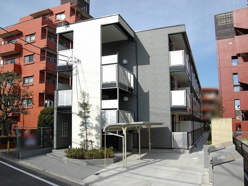 神奈川県横浜市磯子区岡村５（アパート）の賃貸物件の外観