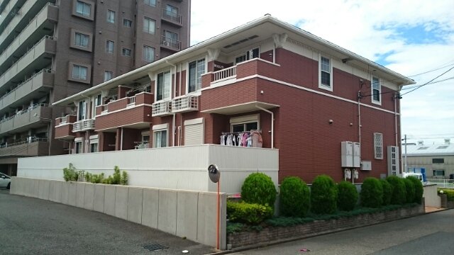 名古屋市港区小碓のアパートの建物外観