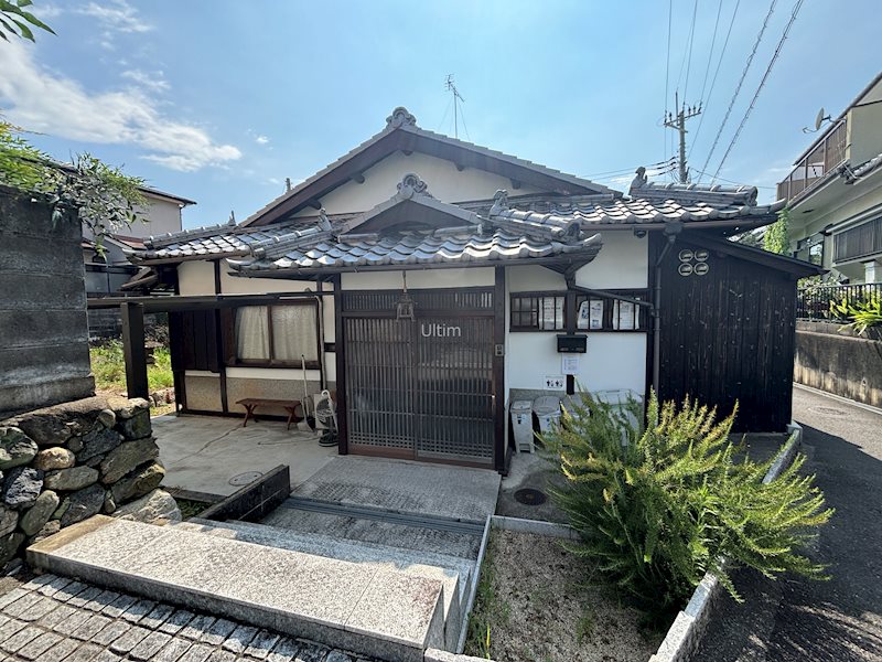 宇治ハウスの建物外観