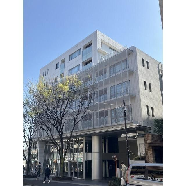 川崎市高津区末長のマンションの建物外観