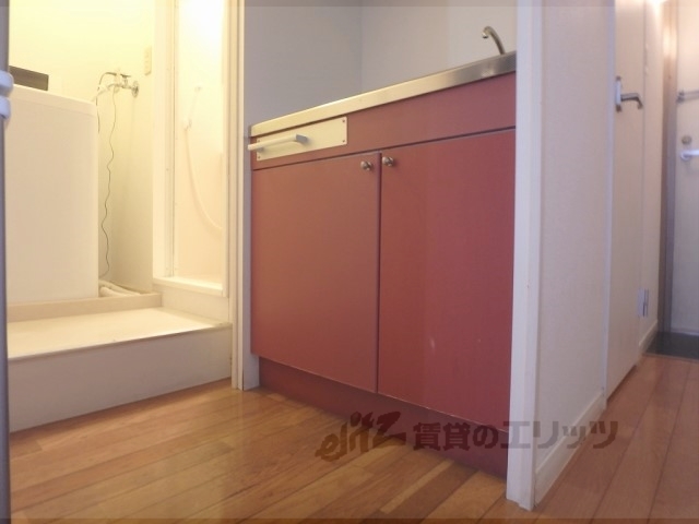 キッチン　収納下部