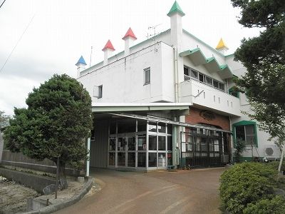 【阿賀野市外城町のアパートの幼稚園・保育園】