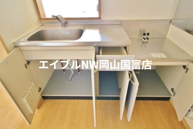 キッチン　キッチンスペース