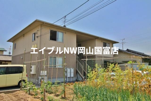 建物外観　ツートンカラーの外観