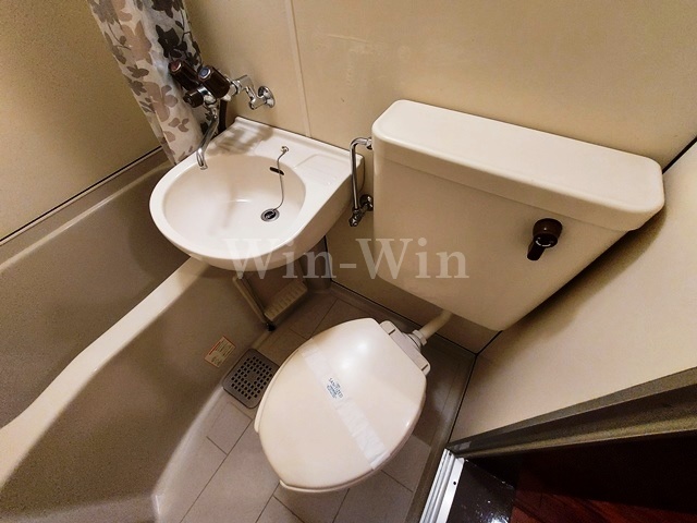 トイレ　イメージ（同建物内別部屋の写真です）