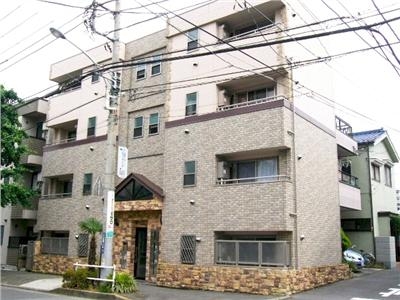 建物外観　周辺施設が多く、利便性良好です。
