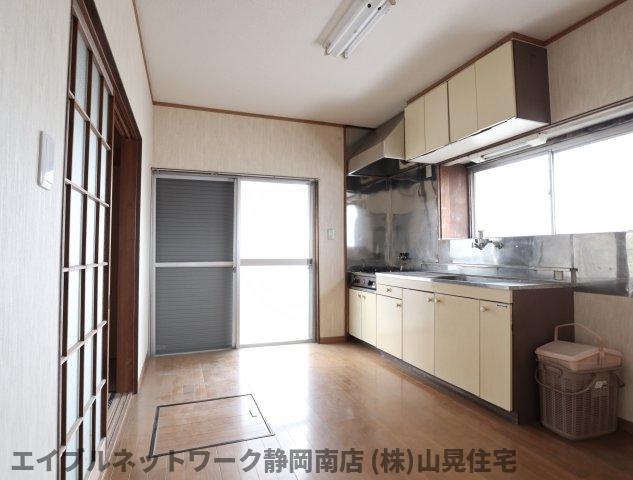 その他部屋・スペース　明るい色調の室内です