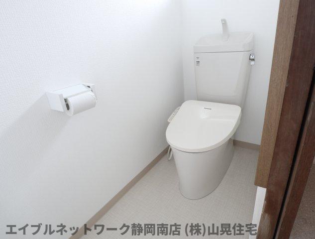 トイレ　清潔感のあるトイレです