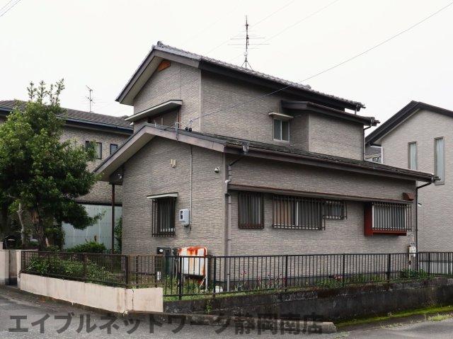 建物外観　落ち着いた雰囲気の外観です