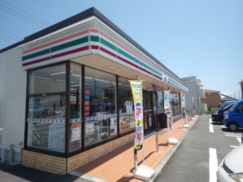 コンビニ　セブンイレブン 焼津祢宜島店（コンビニ）まで1042m