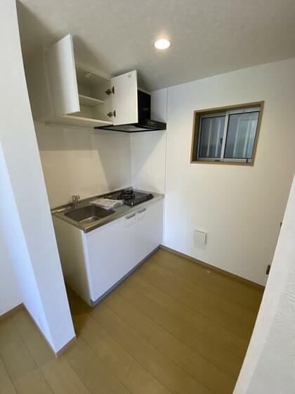 キッチン　写真は１０１号室です。