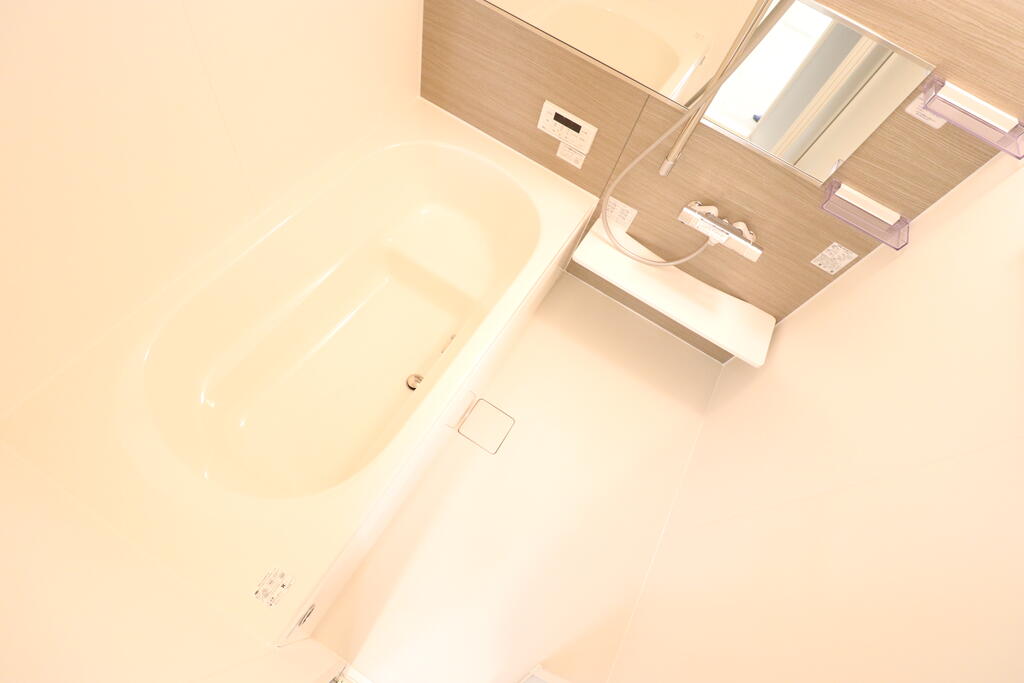 バス・シャワールーム　鏡が嬉しいバスルーム