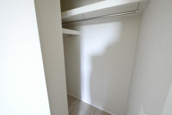 収納　ウオークインクローゼット