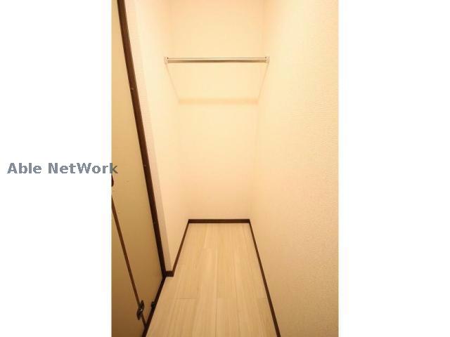 収納　ウォークインクローゼット