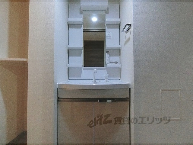 洗面設備　独立洗面台