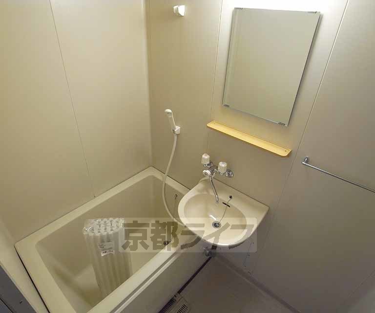 バス・シャワールーム　綺麗なお風呂です。