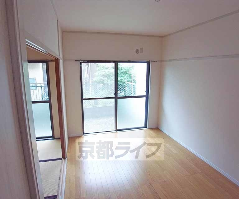 居室・リビング　綺麗なお部屋です。