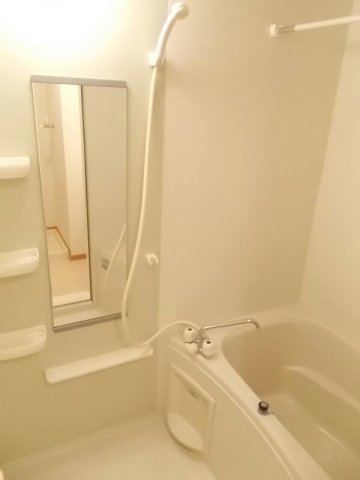 バス・シャワールーム　きれいなお風呂です