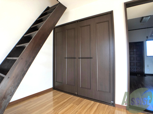 収納　収納はこちらへどうぞ。大きいものも入りそうですね。