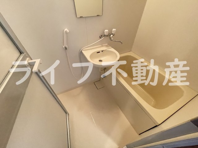 バス・シャワールーム　お風呂です