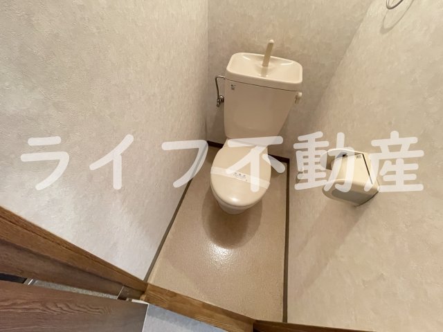 トイレ　落ち着いたトイレです